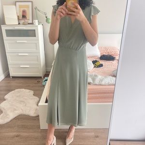Sage Reformation Dress (Perfect for Weddings!) Size S